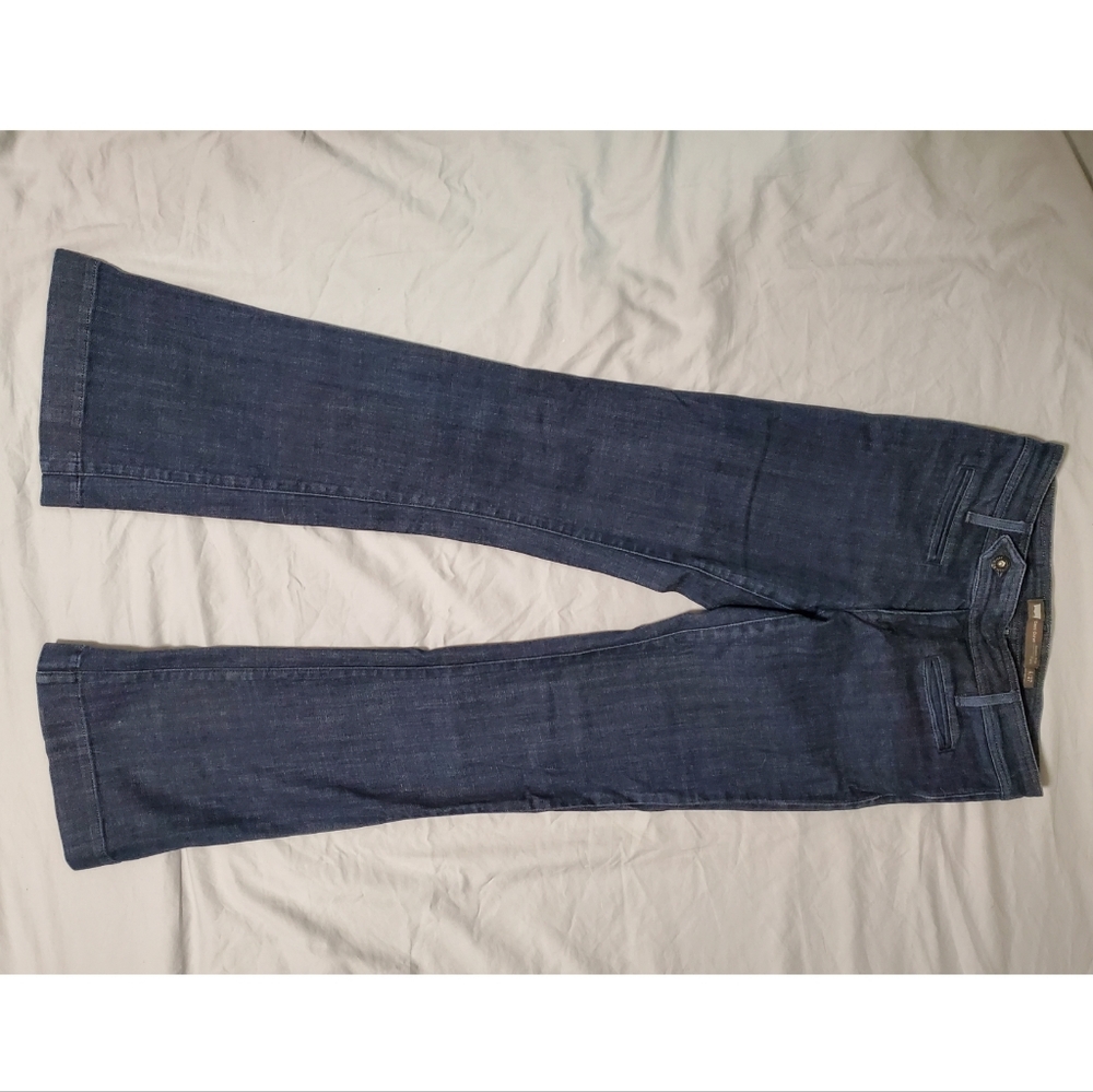 Levi's Demi Curve Modern Rise Flare, size 4/27